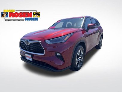 Used 2022 Toyota Highlander XLE