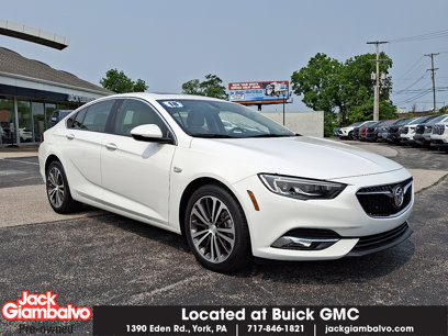 Used 2018 Buick Regal Essence w/ Driver Confidence Package #1