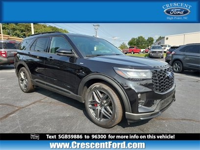New 2025 Ford Explorer ST-Line w/ Premium Package