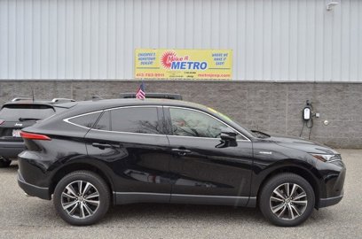 Used 2021 Toyota Venza LE