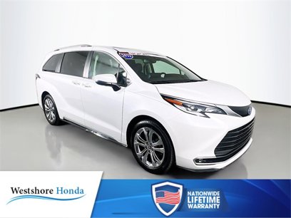 Used 2023 Toyota Sienna Platinum