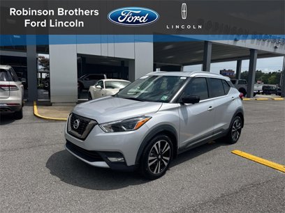 Used 2019 Nissan Kicks SR w/ SR Premium Package