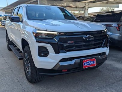 New 2024 Chevrolet Colorado Z71 w/ Z71 Convenience Package 2