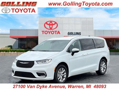 Used 2023 Chrysler Pacifica Touring-L