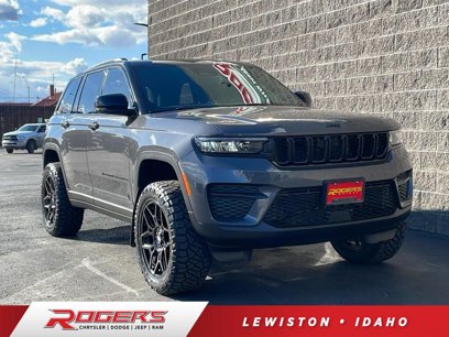 New 2025 Jeep Grand Cherokee Altitude