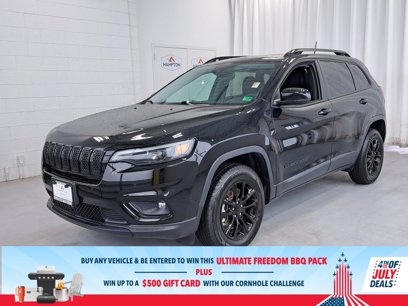 Used 2023 Jeep Cherokee Altitude Lux