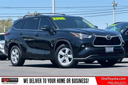 Used 2020 Toyota Highlander LE