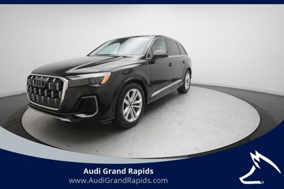 New 2025 Audi Q7 3.0T Prestige
