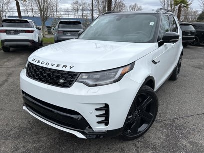 New 2025 Land Rover Discovery Dynamic SE