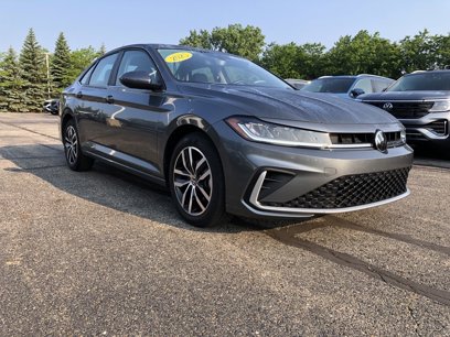 Used 2025 Volkswagen Jetta SE