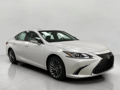New 2025 Lexus ES 300h w/ Luxury Package