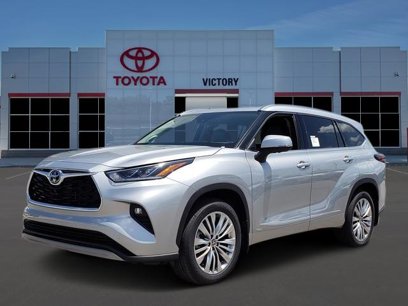 New 2025 Toyota Highlander Platinum
