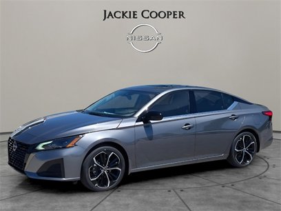 New 2025 Nissan Altima 2.5 SR w/ SR Premium Package