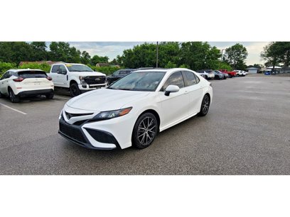 Used 2022 Toyota Camry SE w/ Cold Weather Package