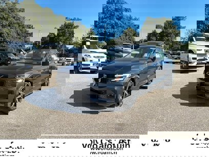 New 2024 Volvo S60 B5 Core w/ Climate Package