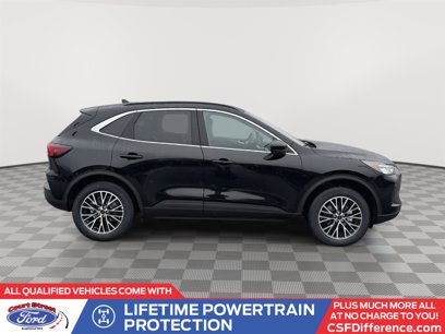 New 2025 Ford Escape SE w/ Class II Trailer Tow Package