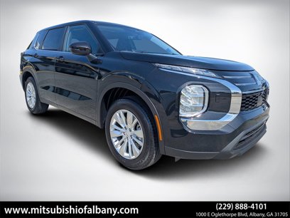 New 2025 Mitsubishi Outlander ES