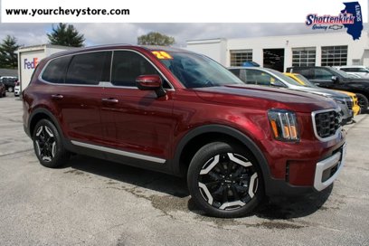 Certified 2024 Kia Telluride S w/ S Sunroof Package