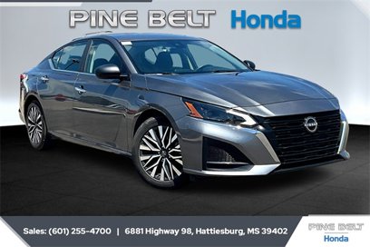 Used 2024 Nissan Altima 2.5 SV