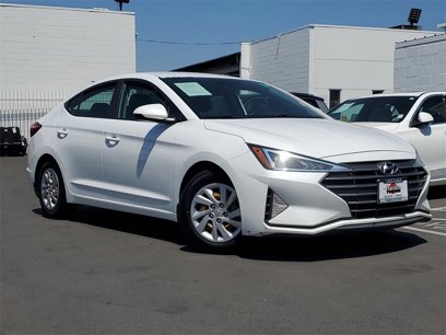 Used 2020 Hyundai Elantra SE w/ Cargo Package (C1)