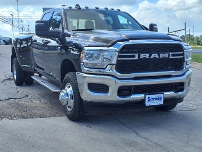 Used 2024 RAM 3500 Tradesman w/ Chrome Appearance Group