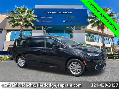 Used 2024 Chrysler Pacifica Touring-L