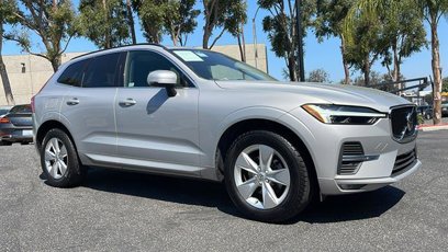 Used 2022 Volvo XC60 B5 Momentum
