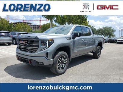 New 2025 GMC Sierra 1500 AT4 w/ AT4 Premium Package