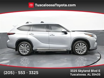 Used 2025 Toyota Highlander Platinum