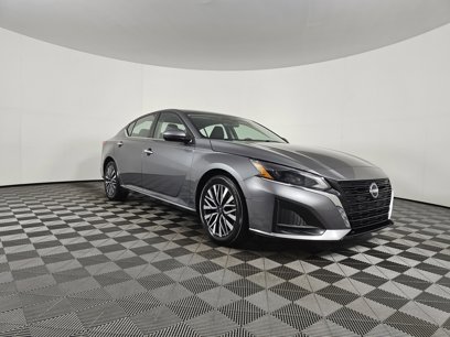 Used 2023 Nissan Altima 2.5 SV
