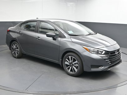 New 2025 Nissan Versa SV w/ Trunk Package