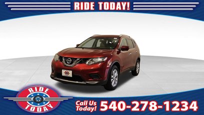 Used 2016 Nissan Rogue SV w/ SV Premium Package