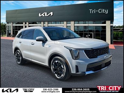New 2025 Kia Sorento S w/ Panoramic Sunroof Package