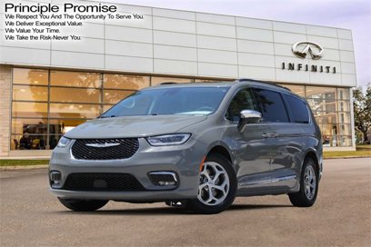 Used 2023 Chrysler Pacifica Limited