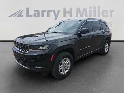 Used 2023 Jeep Grand Cherokee Laredo w/ Luxury Tech Group I
