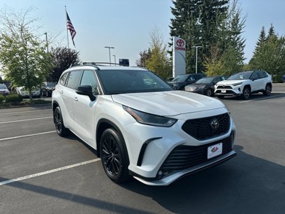 New 2025 Toyota Highlander XSE