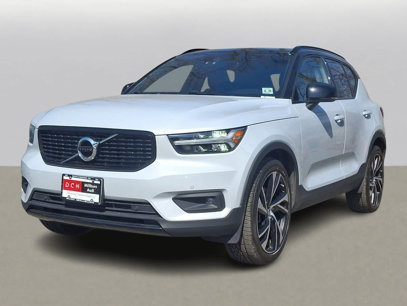 Used 2021 Volvo XC40 T5 R-Design w/ Climate Package