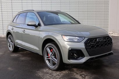 New 2025 Audi Q5 e Premium Plus