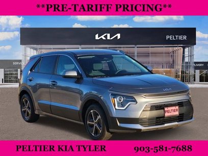 New 2024 Kia Niro LX