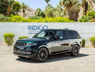 New 2025 Land Rover Range Rover SE