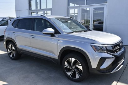 New 2024 Volkswagen Taos SE