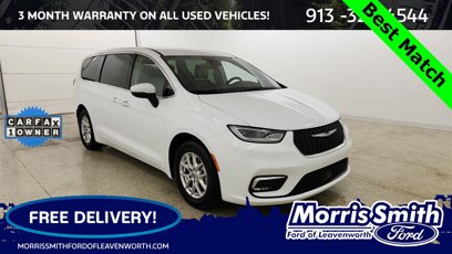 Used 2023 Chrysler Pacifica Touring-L