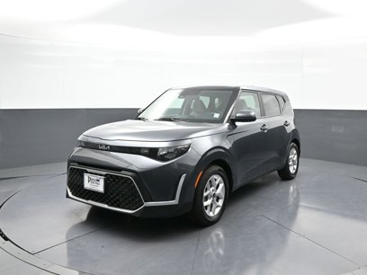 Used 2023 Kia Soul LX w/ LX Technology Package