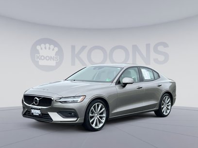 Used 2021 Volvo S60 T5 Momentum