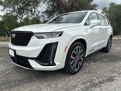 New 2025 Cadillac XT6 Sport w/ Technology Package