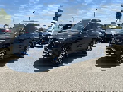New 2025 Mercedes-Benz GLC 300