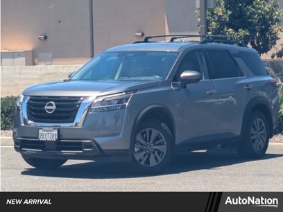Used 2022 Nissan Pathfinder SV w/ SV Premium Package