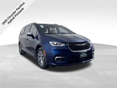 New 2025 Chrysler Pacifica Pinnacle
