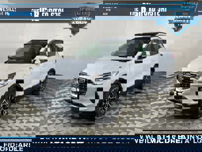 New 2025 Ford Escape SE w/ Class II Trailer Tow Package