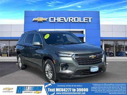 Used 2022 Chevrolet Traverse LT